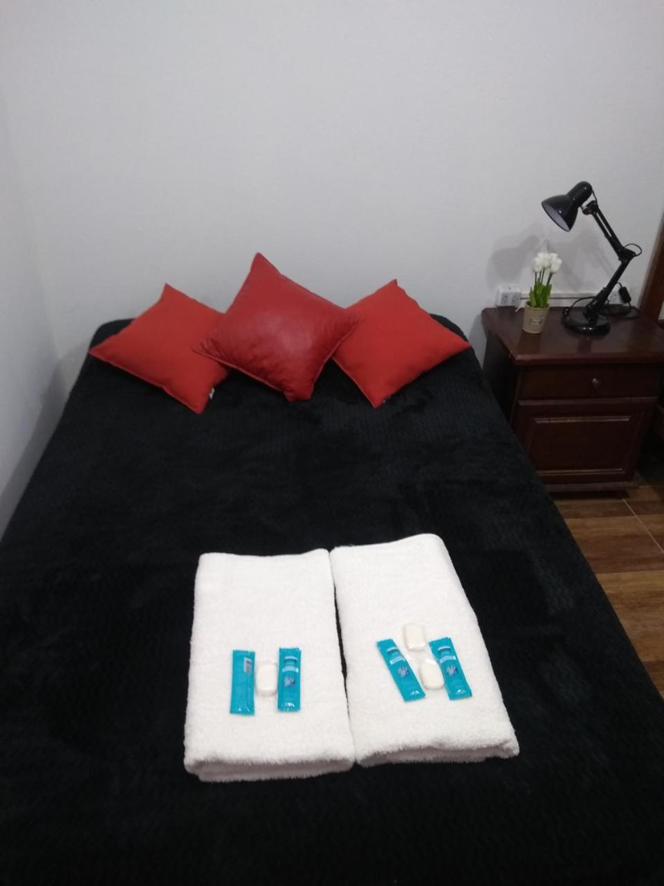 Hospedaje M&M ペリト・モレノ エクステリア 写真